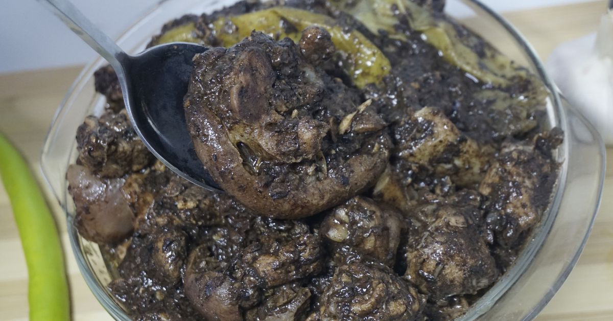 Serving of dinuguan na baboy in a glass bowl
