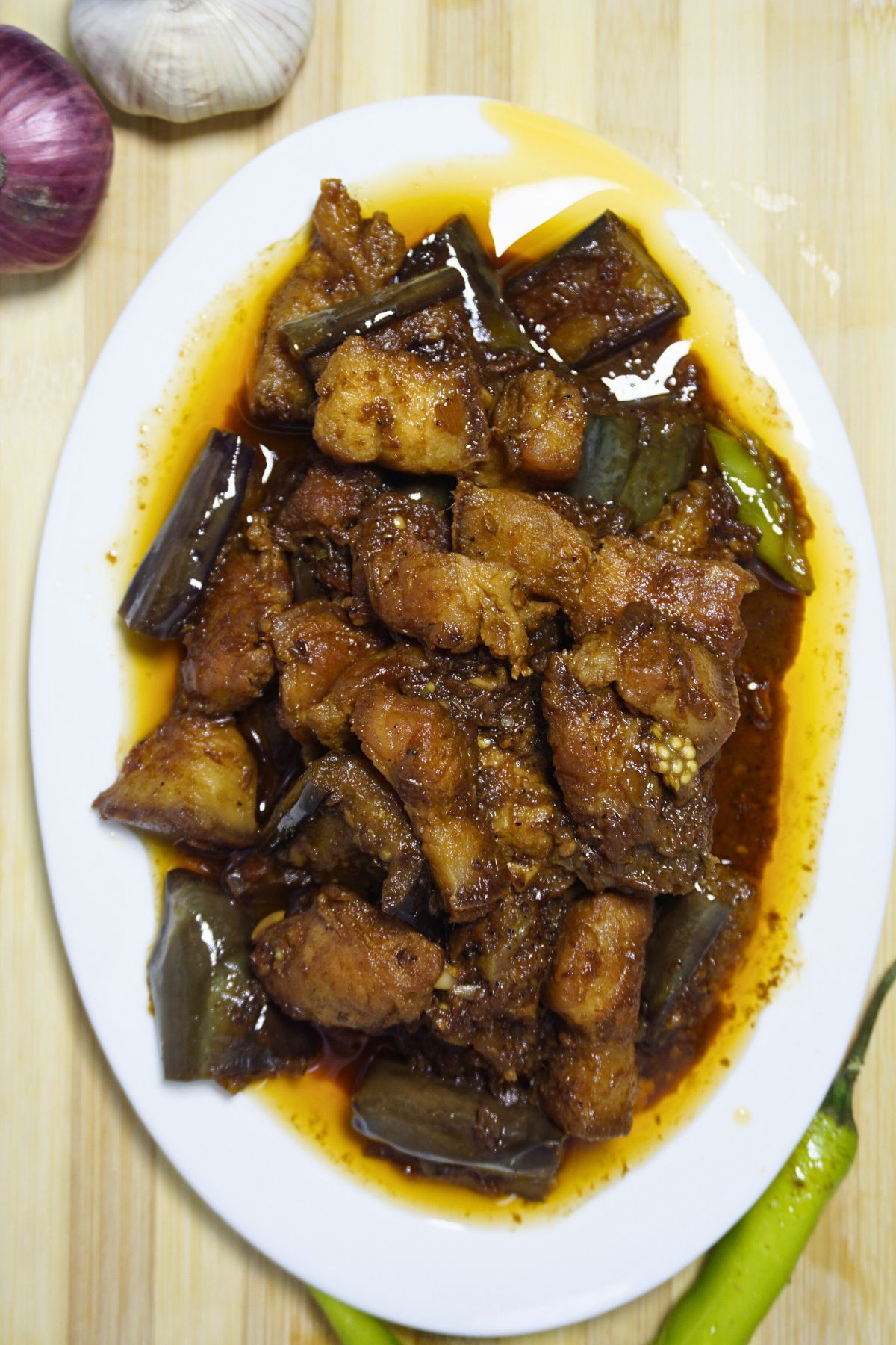 Pork belly sauteed in shrimp paste.