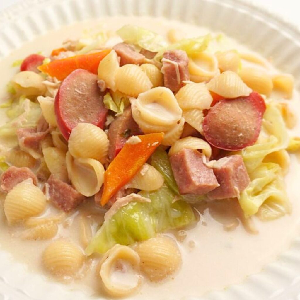 Creamy chicken sopas