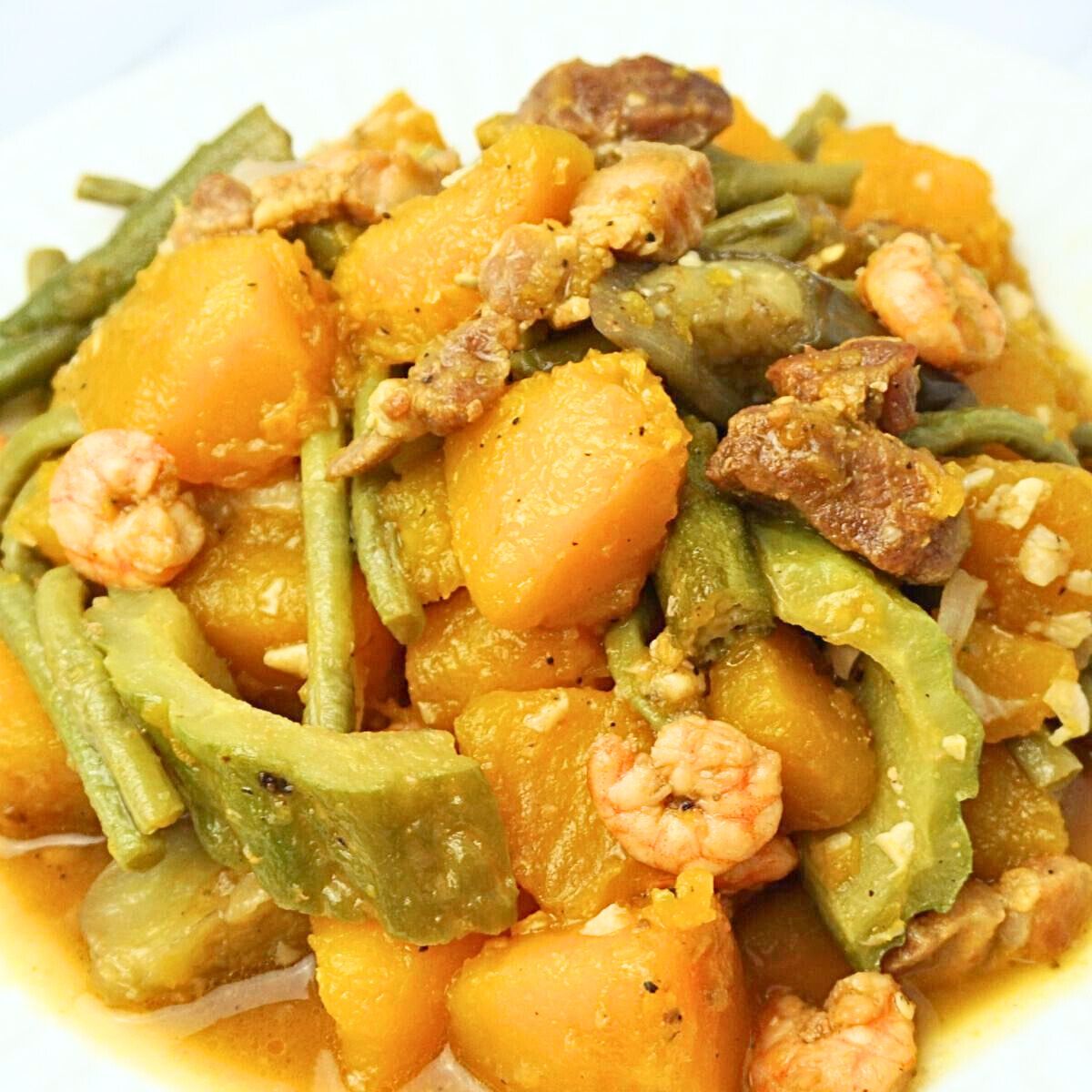 Serving of pinakbet in a white plate