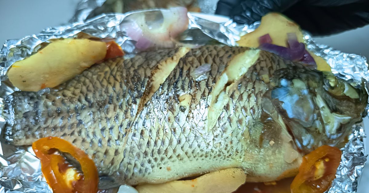 Steamed tilapia in foil