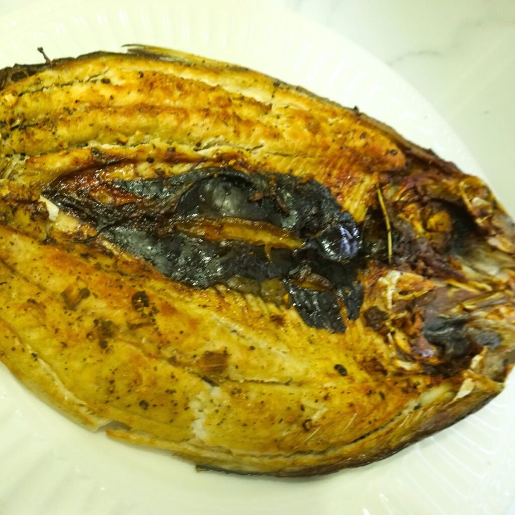 Air Fryer daing na bangus in plate