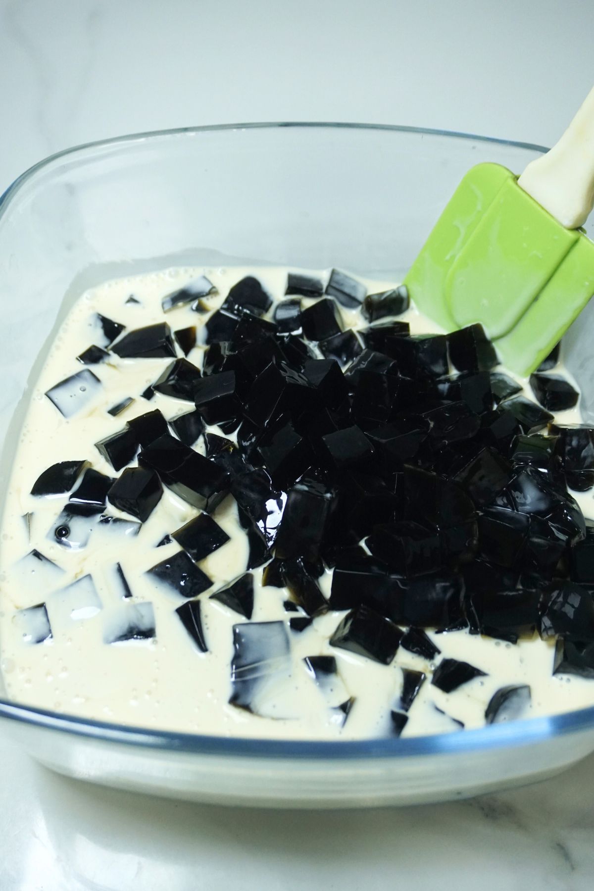 Sliced coffee flavored jelly combined with creamy mixture